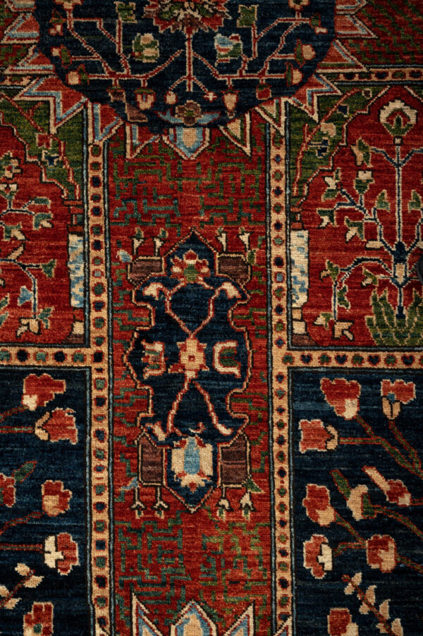 Chob Rang  308cm x 253cm / 10'1'' x 8'4'' - Image 4