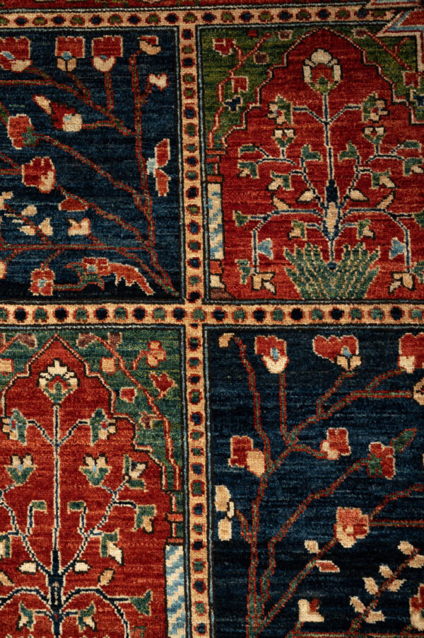 Chob Rang  308cm x 253cm / 10'1'' x 8'4'' - Image 5