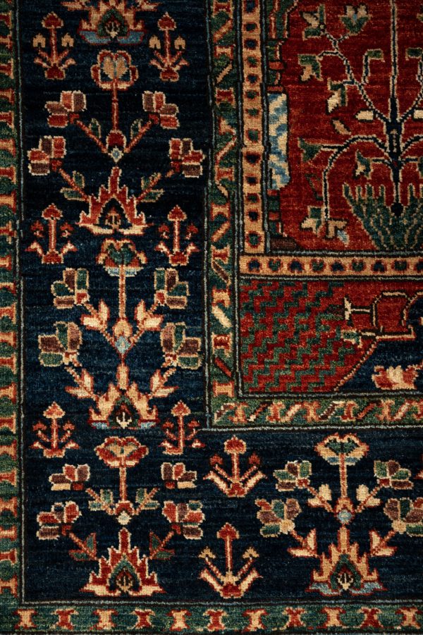 Chob Rang  308cm x 253cm / 10'1'' x 8'4'' - Image 7