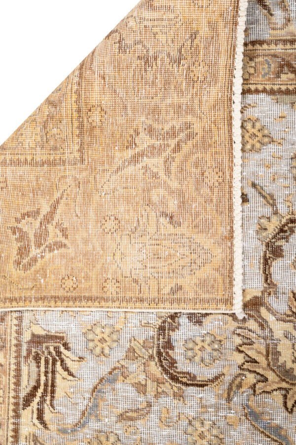 Vintage Persian  304cm x 273cm / 10' x 8'11'' - Image 8