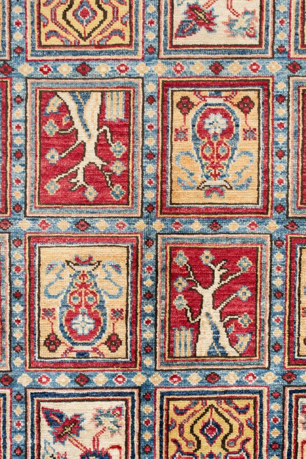 Fine Kazak  214cm x 151cm / 6'7'' x 4'11'' - Image 3