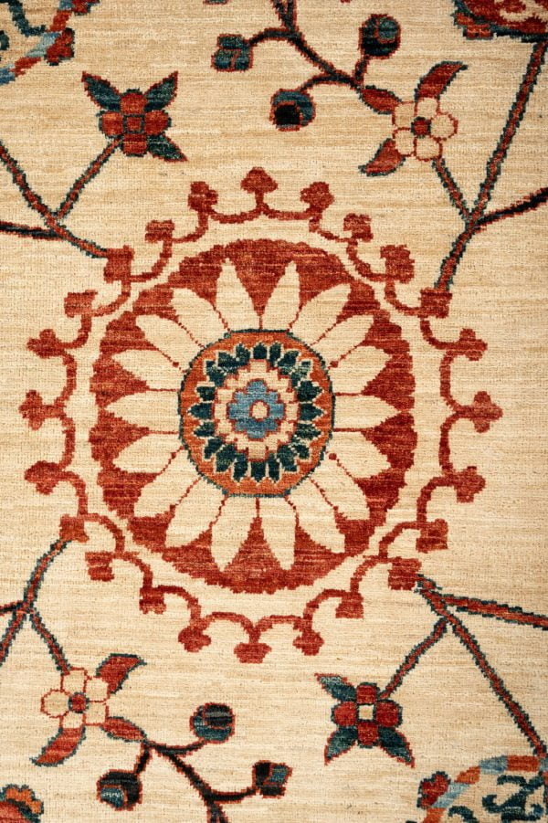 Chob Rang Suzani Rug 292cm x 247cm / 9'7'' x 8'1'' - Image 4