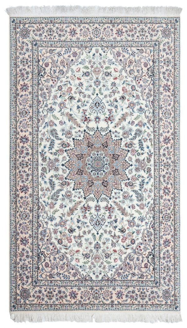 Nain 6La  230cm x 150cm / 7'6'' x 4'11''