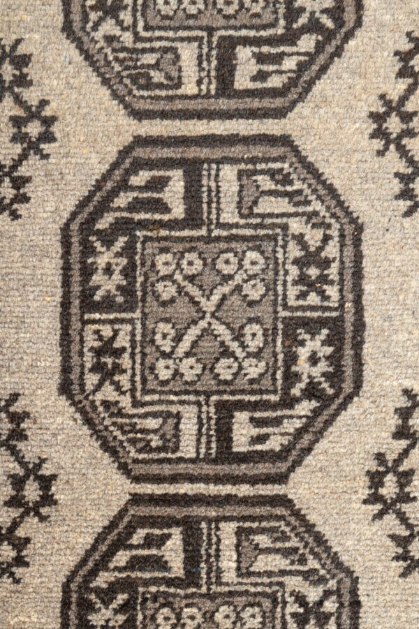 Aqchae Rug 232cm x 175cm / 7'7'' x 5'9'' - Image 5