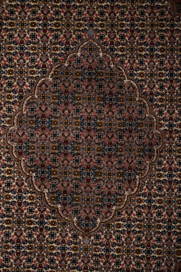 Tabriz  392cm x 307cm / 12'10'' x 10'1'' - Image 3
