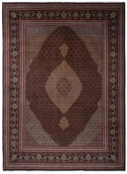 Tabriz  392cm x 307cm / 12'10'' x 10'1''