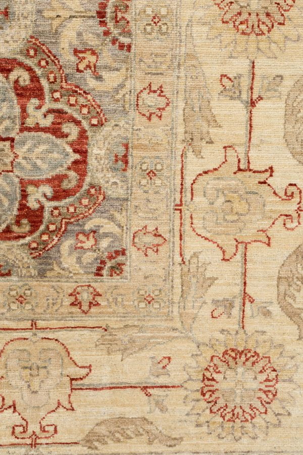 Fine Ziegler Rug 297cm x 207cm / 9'9'' x 6'10'' - Image 5