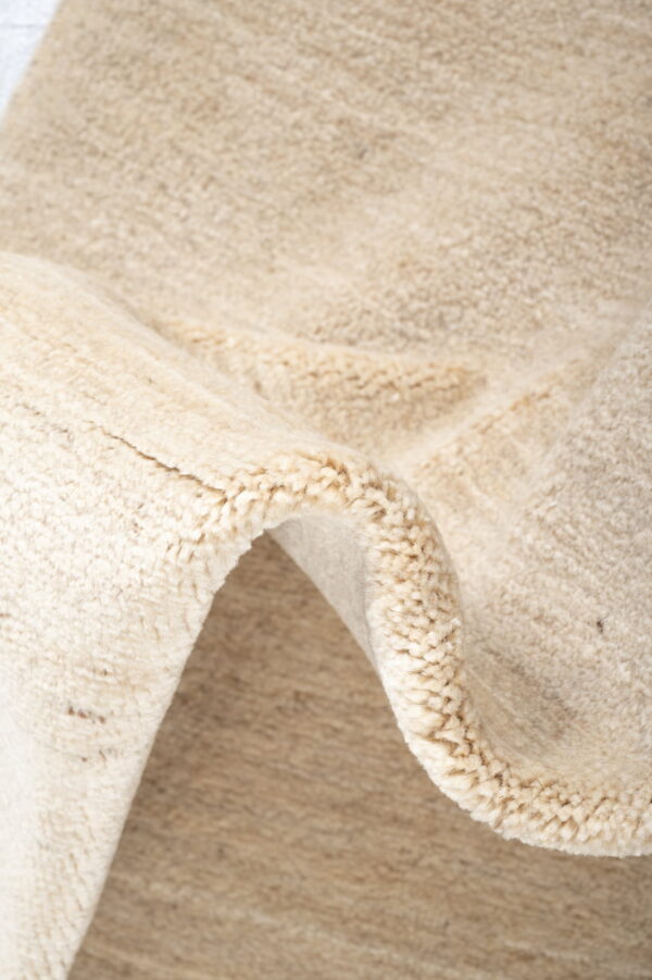 Gabbeh Natural  241cm x 175cm / 7'11'' x 5'9'' - Image 2