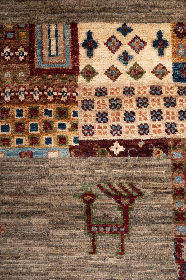 Aryana Rug 146cm x 98cm / 4'9'' x 3'3'' - Image 6