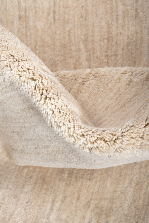 Gabbeh Natural  147cm x 92cm / 4'10'' x 3'1'' - Image 2