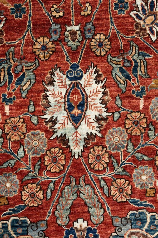 Fine Chob Rang  271cm x 188cm / 8'10'' x 6'2'' - Image 4