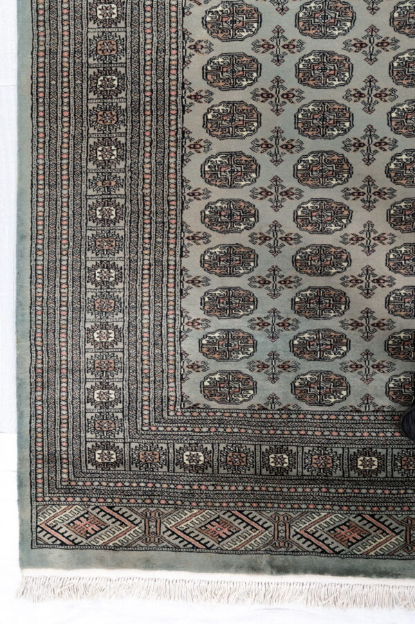 Bokhara 323cm x 252cm / 10'7'' x 8'3'' - Image 4