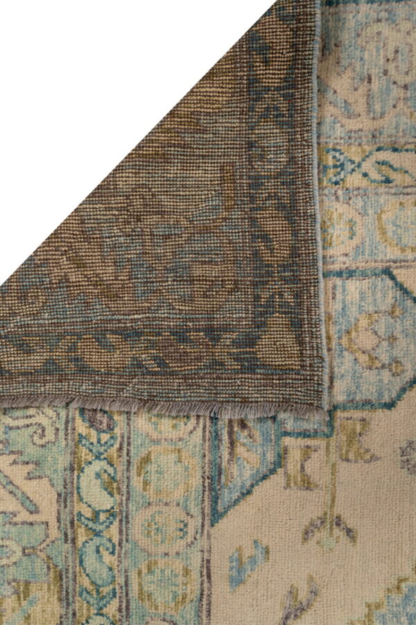 Abshar 293cm x 245cm / 9'7'' x 8'4'' - Image 9