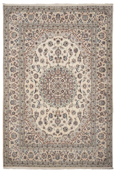 Nain 6La  294cm x 199cm / 9'8'' x 6'6''