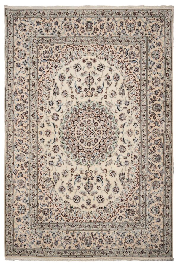 Nain 6La  294cm x 199cm / 9'8'' x 6'6''