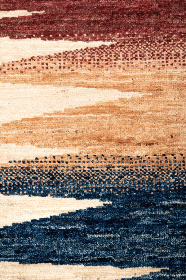 Aryana  304cm x 203cm / 9'11'' x 6'8'' - Image 7