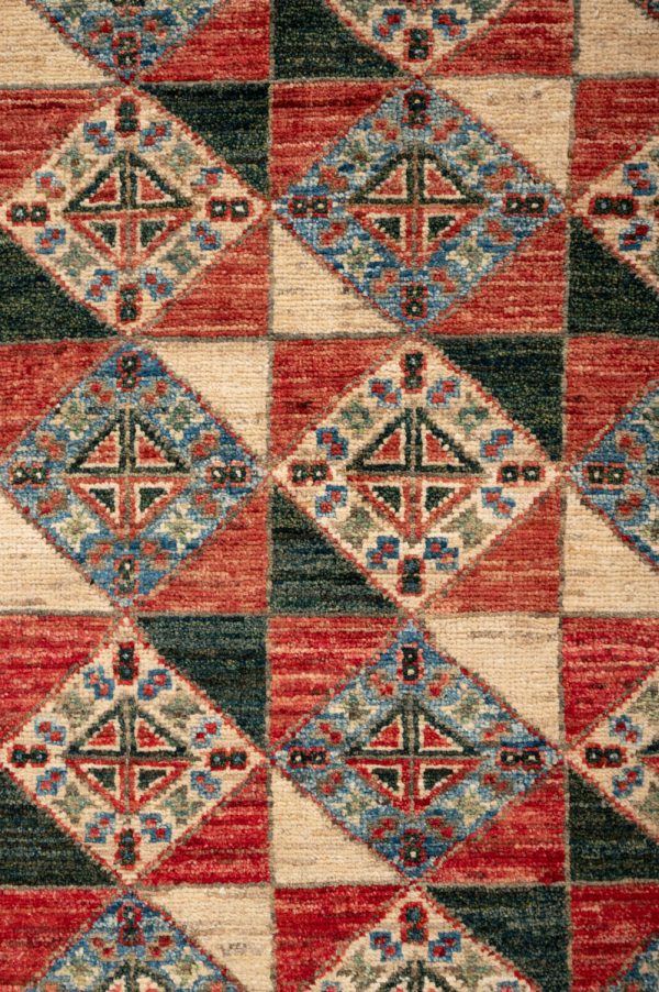 Aryana Rug 293cm x 207cm / 9'7'' x 6'9'' - Image 4