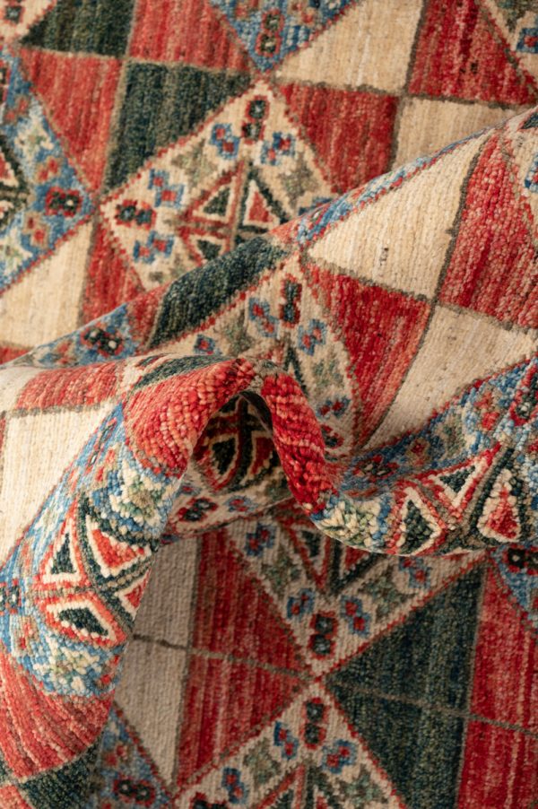Aryana Rug 293cm x 207cm / 9'7'' x 6'9'' - Image 2