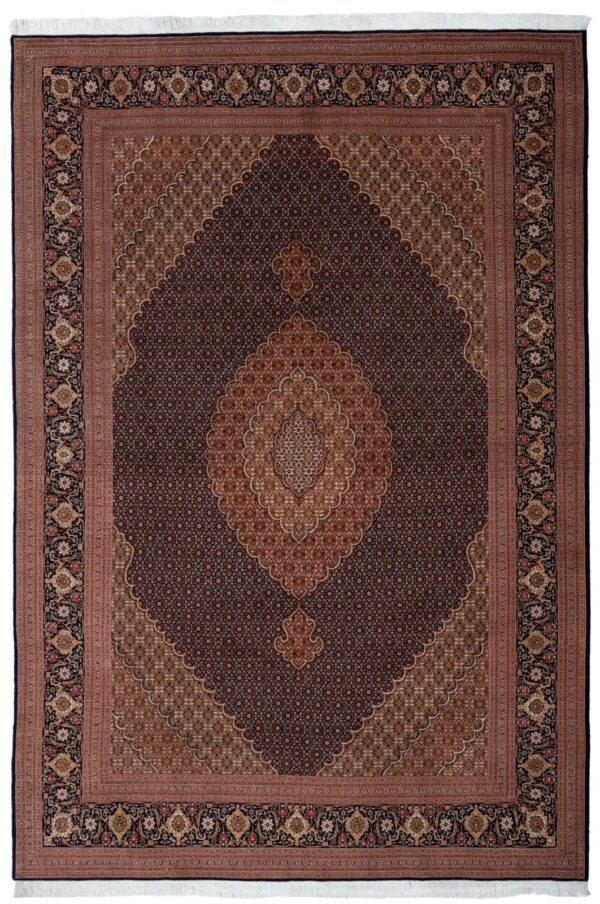 Tabriz  340cm x 248cm / 11'2'' x 8'2''