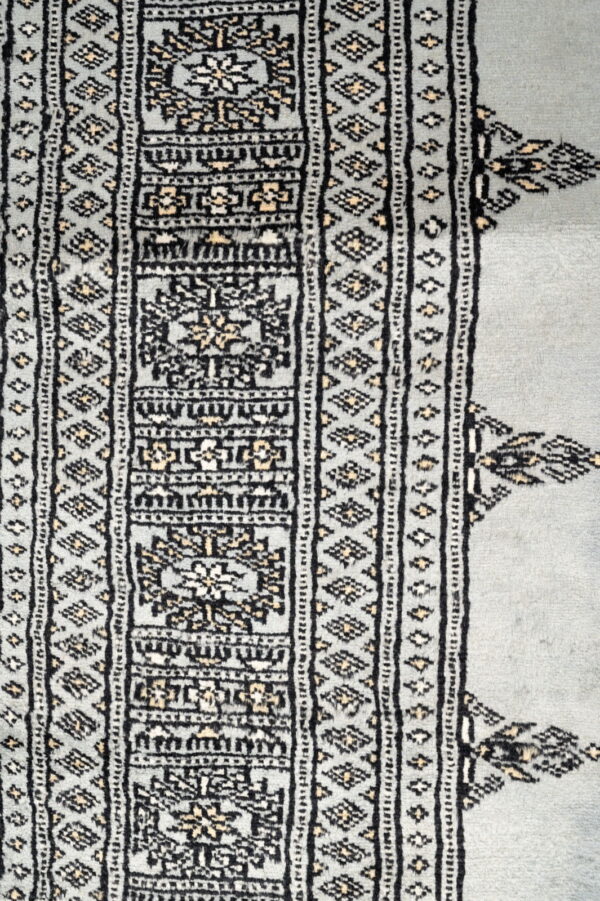 Bokhara 303cm x 199cm / 9'11'' x 6'6'' - Image 7