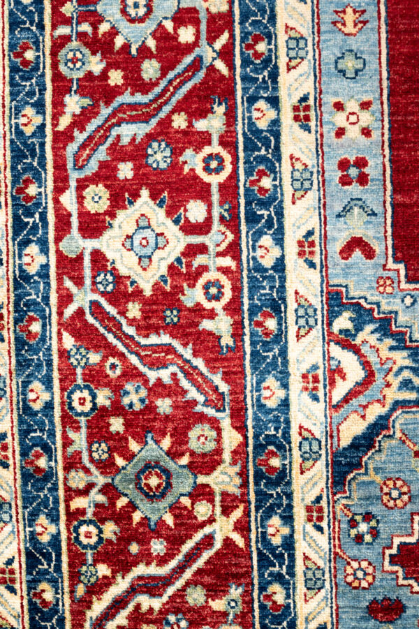 Chob Rang  303cm x 203cm / 9'11'' x 6'8'' - Image 8