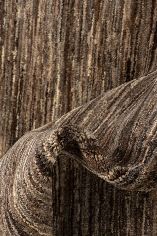 Gabbeh Natural  290cm x 244cm / 9'6'' x 8' - Image 2