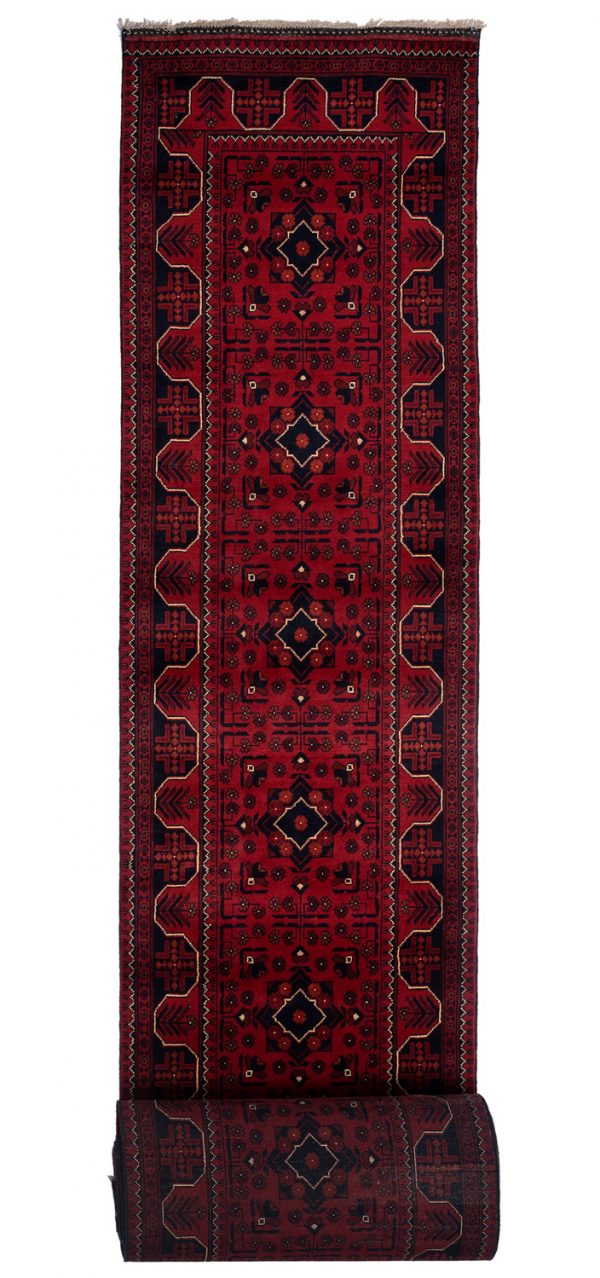 Khan  864cm x 80cm / 28'4'' x 2'7''