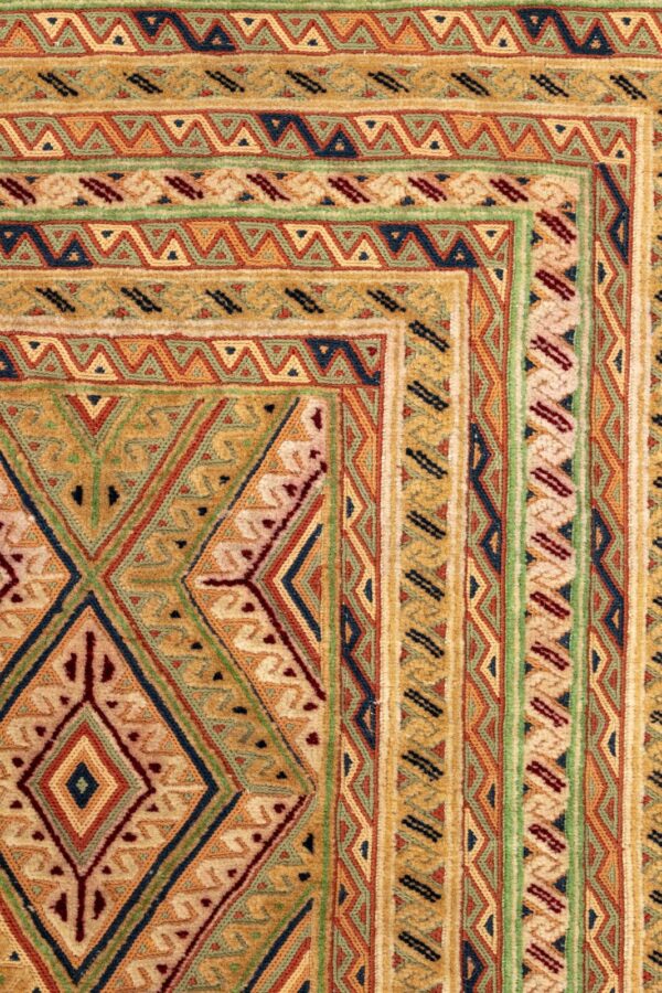 Dezange 282cm x 197cm / 9'3'' x 6'5'' - Image 6