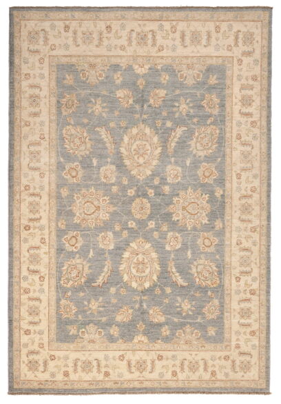 Ziegler Rug 252cm x 170cm / 8'3'' x 5'7''