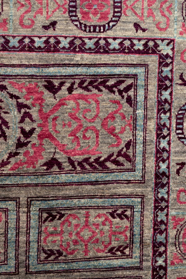 Chob Rang Khotan  235cm x 161cm / 7'9'' x 5'3'' - Image 7
