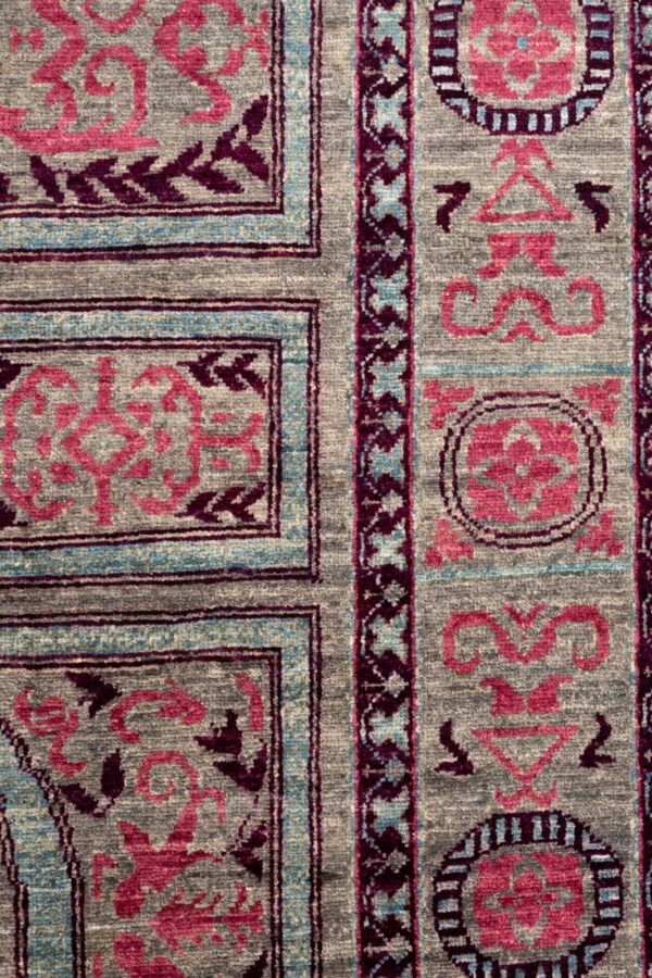 Chob Rang Khotan  235cm x 161cm / 7'9'' x 5'3'' - Image 5