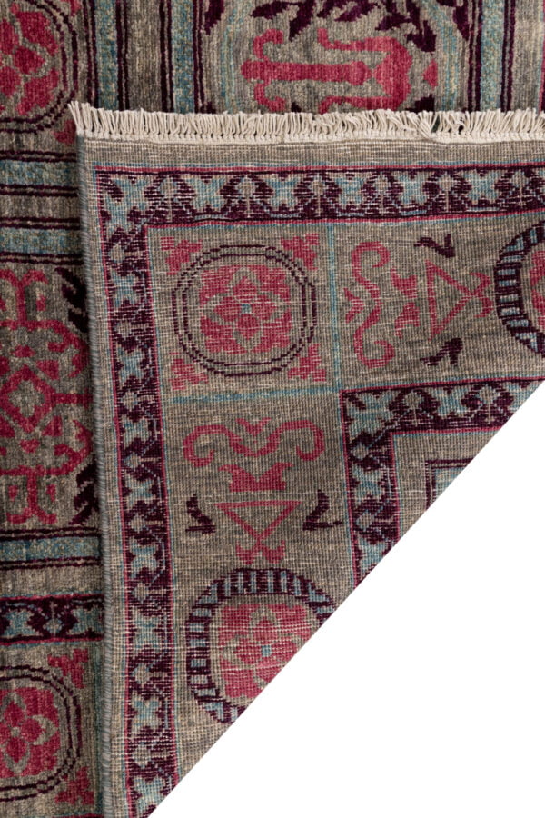 Chob Rang Khotan  235cm x 161cm / 7'9'' x 5'3'' - Image 8