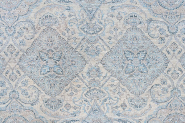 Chob Rang 297cm x 241cm / 9'9'' x 7'11'' - Image 3