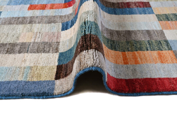 Modern Gabbeh Rug 291cm x 191cm / 9'6'' x 6'3'' - Image 4