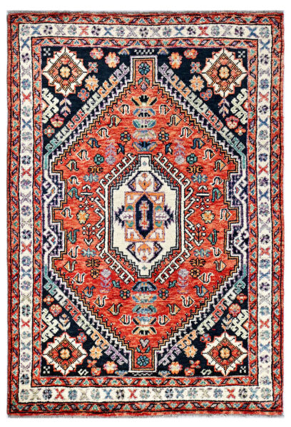 Abshar 178cm x 125cm / 5'10'' x 4'1''