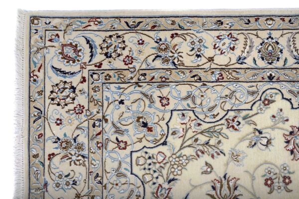 Nain Rug 9La 246cm x 157cm /8'1'' x 5'2'' - Image 5