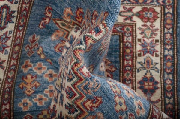 Fine Kazak Rug 118cm x 86cm / 3'11'' x 2'10'' - Image 2