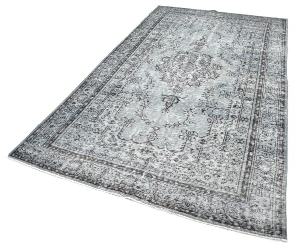 Turkish Vintage Rug 315cm x 181cm / 10'4'' x 6' - Image 3
