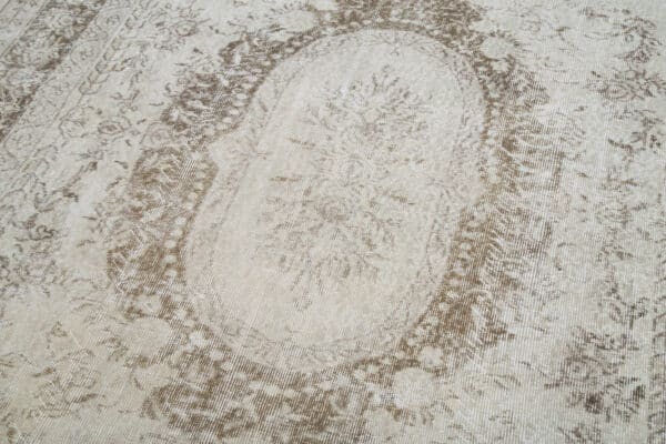 Turkish Vintage Rug 309cm x 204cm / 10'2'' x 6'8'' - Image 2