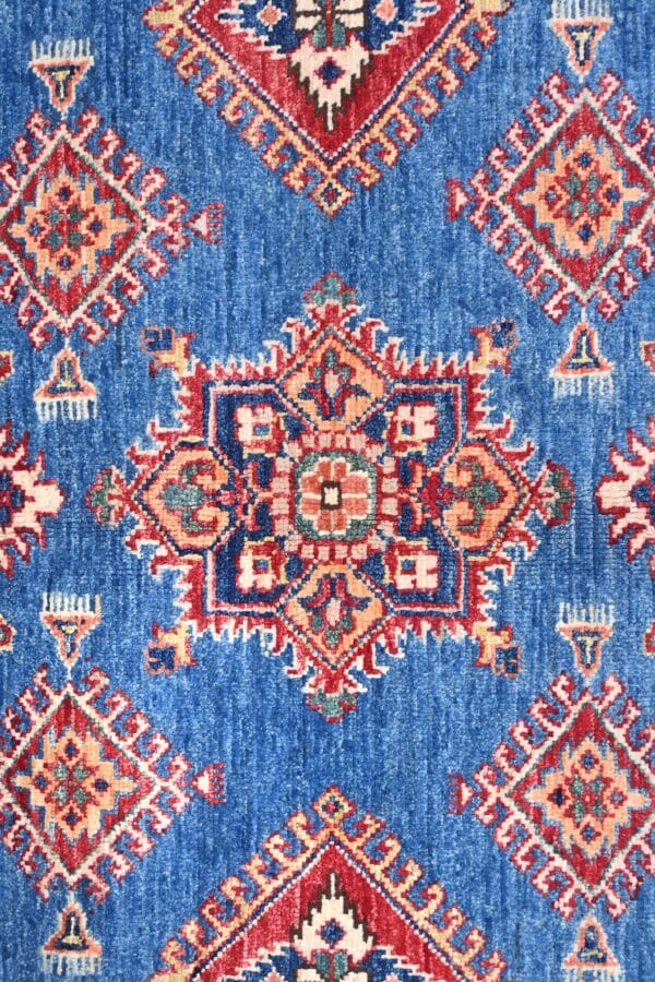 Fine Kazak 249cm x 172cm / 8ft 2in x 5ft 8in - Image 2