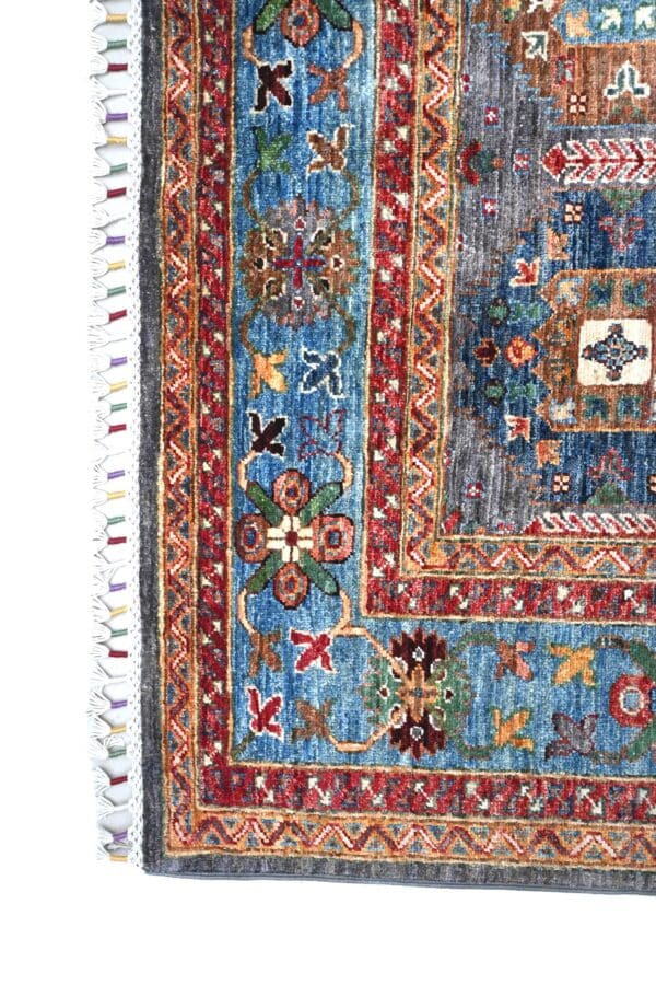 Sultani 246cm x 172cm / 8ft 1in x 5ft 8in - Image 4