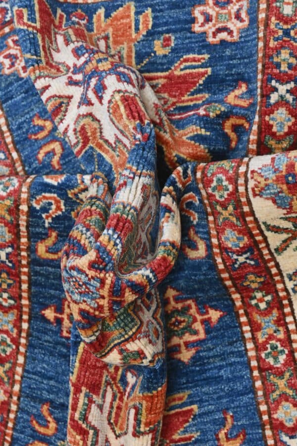 Fine Kazak 119cm x 86cm / 3ft 11in x 2ft 10in - Image 7