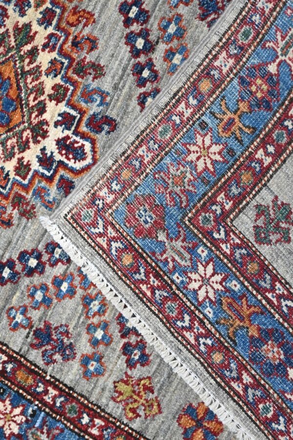 Fine Kazak 311cm x 81cm / 10ft 3in x 2ft 8in - Image 5