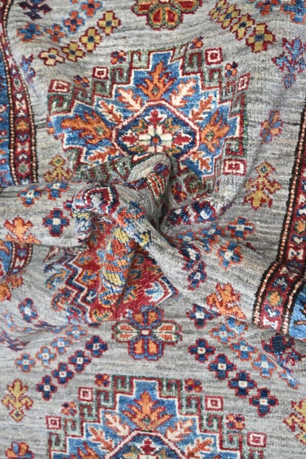 Fine Kazak 311cm x 81cm / 10ft 3in x 2ft 8in - Image 7