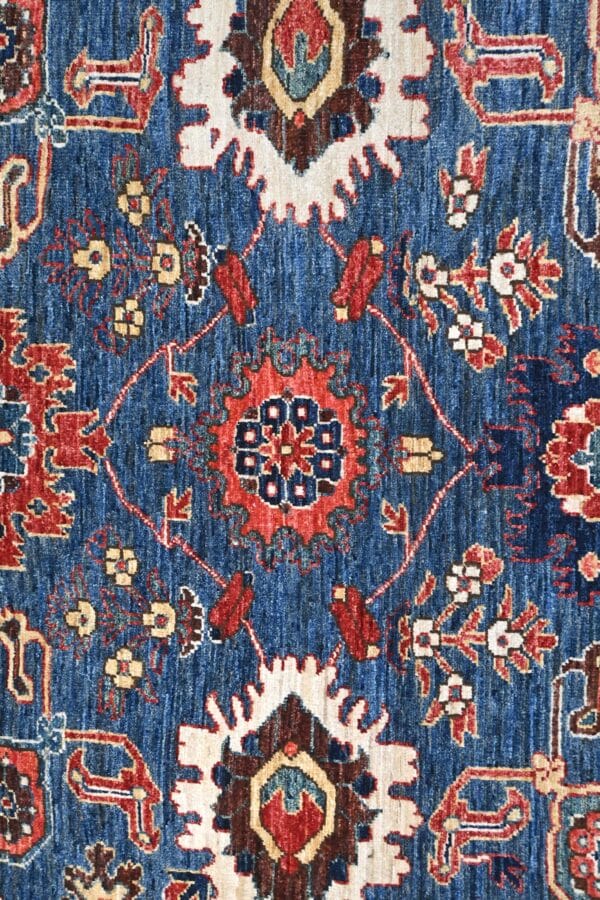 Chob Rang Rug 298cm x 248cm / 9ft 9in x 8ft 2in - Image 2