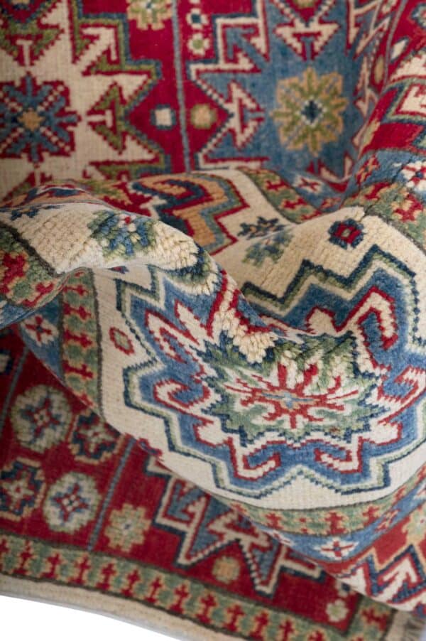 Village Kazak  124cm x 78cm  / 4ft 1in x 2ft 7in - Image 7