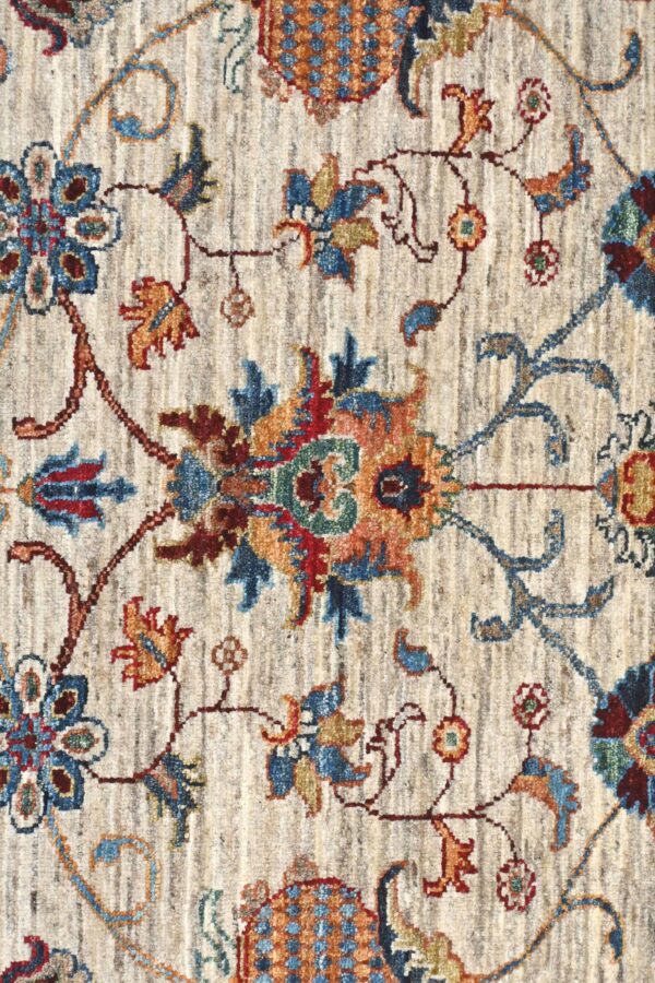 Sultani Rug 175cm x 123cm / 5ft 9in x 4ft - Image 2