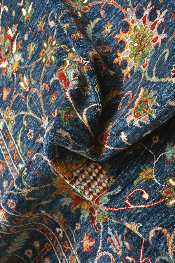 Sultani Rug 242cm x 171cm / 8ft x 5ft 7in - Image 5