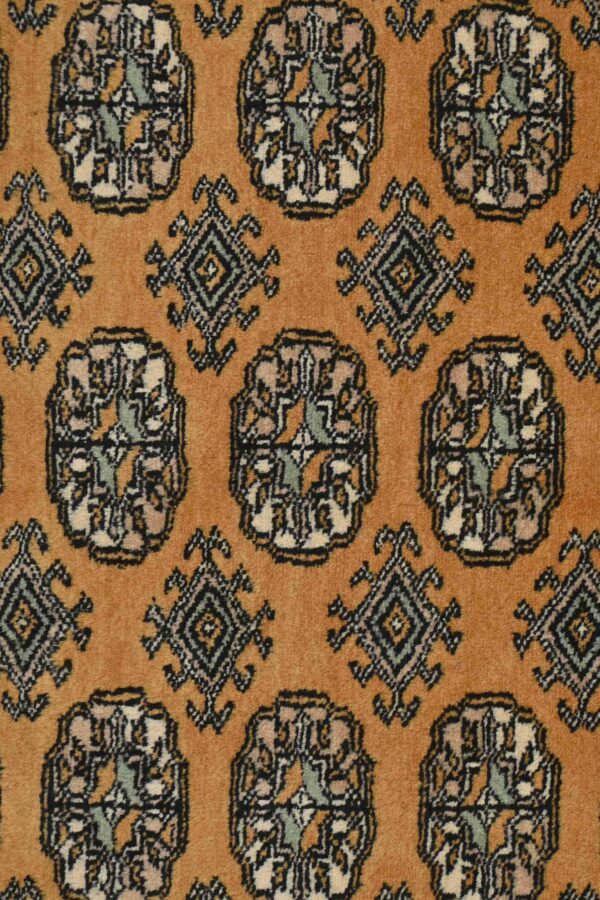 Pakistan Bokhara Rug 196cm x 127cm / 6ft 5in x 4ft 2in - Image 2
