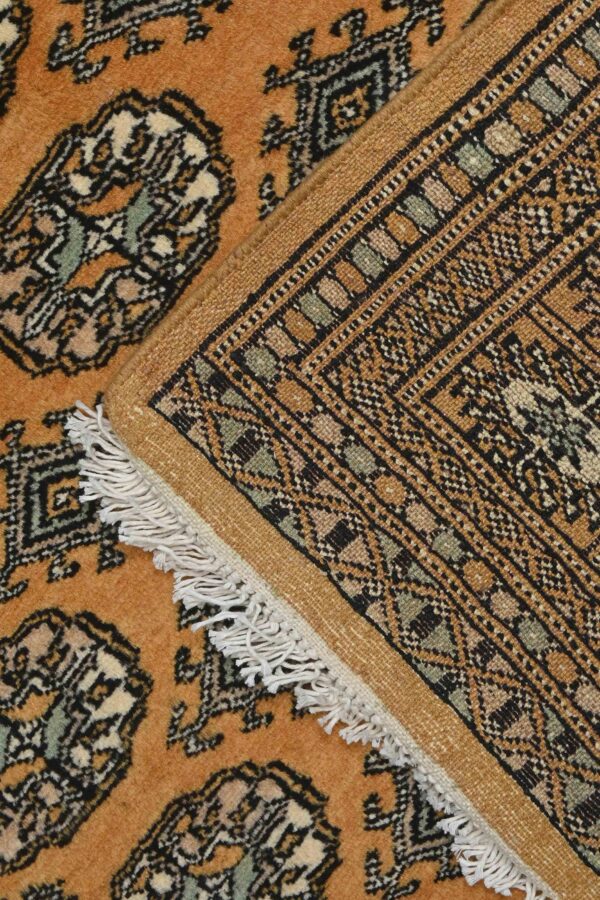 Pakistan Bokhara Rug 196cm x 127cm / 6ft 5in x 4ft 2in - Image 5